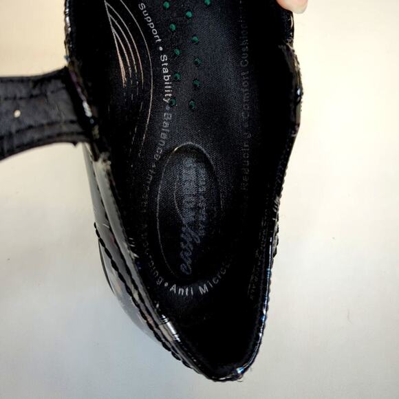 Easy Works By Easy Street Clogs Mary Janes Work Shoes Women’s 7M Slip Resistant - Picture 11 of 13